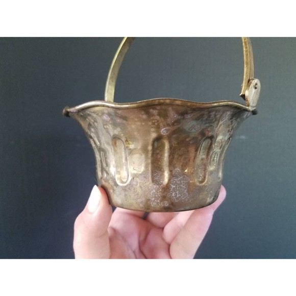 Brass Handled Basket, Vintage Planter - Picture 6 of 10